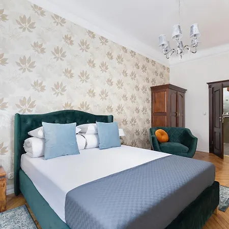 Royal View Apt-2Br-Main Square & Old Town-3
